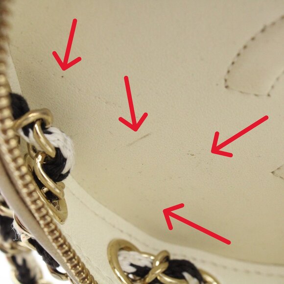 Pre-Owned *RARE, VINTAGE* Chanel La Pausa Lifesaver Crossbody Bag in Black/White - Picture 15 of 15